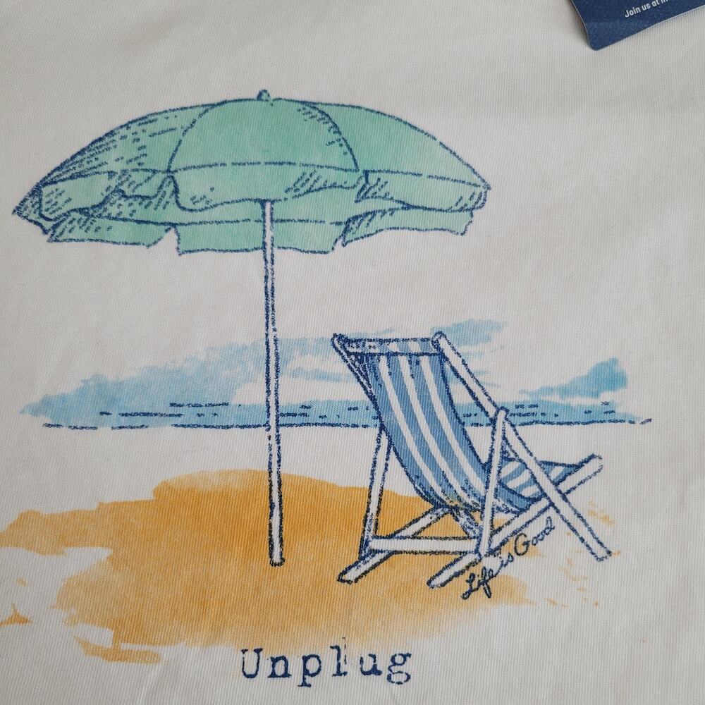 Life Is Good Shirt Womens XL White Unplug Beach Umbrella Crusher Tee Graphic